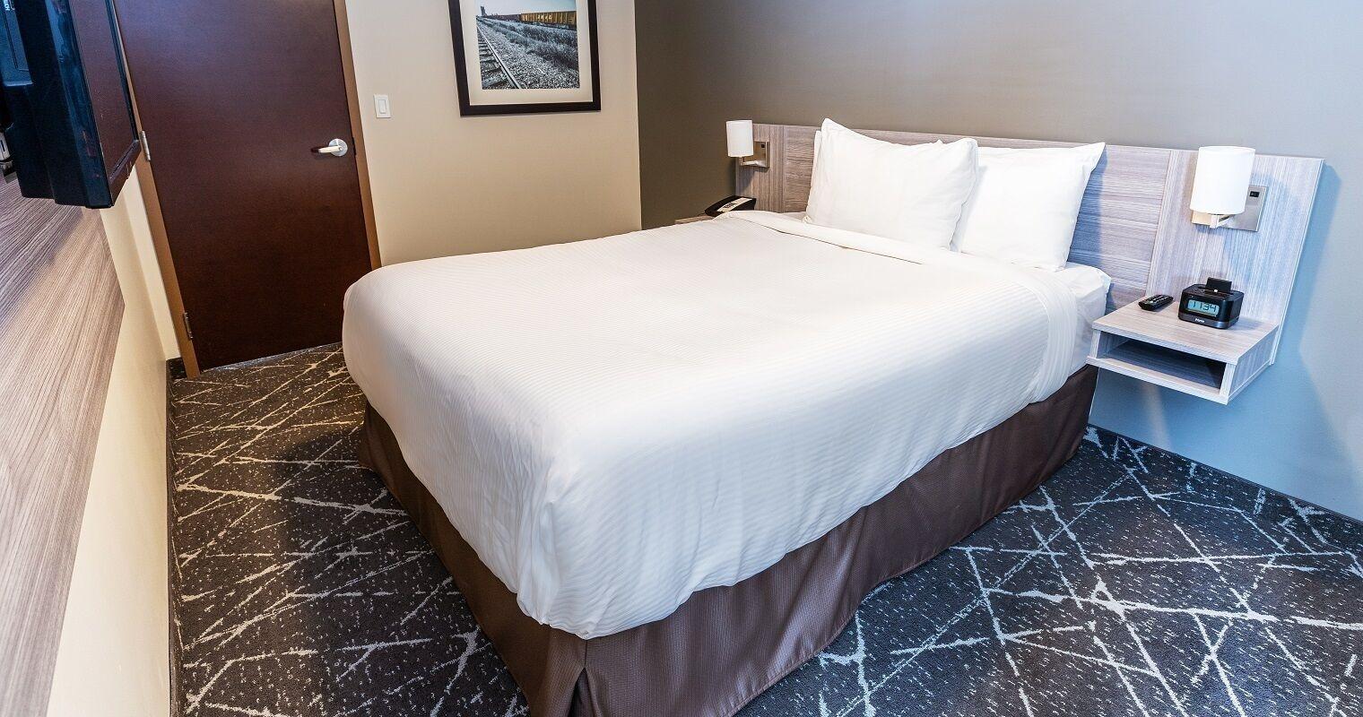 Microtel Inn & Suites By Wyndham Lloydminster Dış mekan fotoğraf